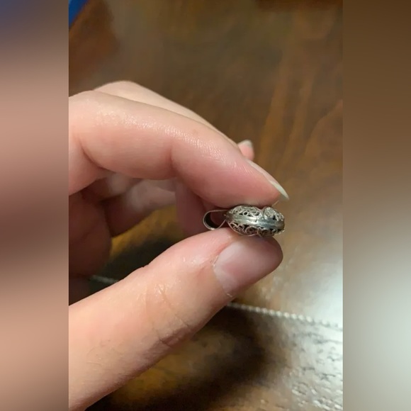 Silver evil eye round cut out star pendant and chain - Picture 7 of 9